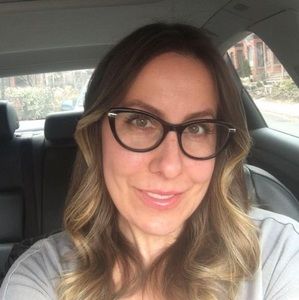 Meet your Posher, Alexandra